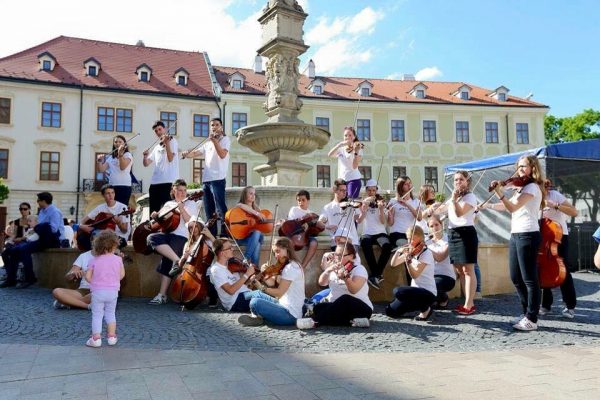 Virtuoso orchestra_ilustracka_1