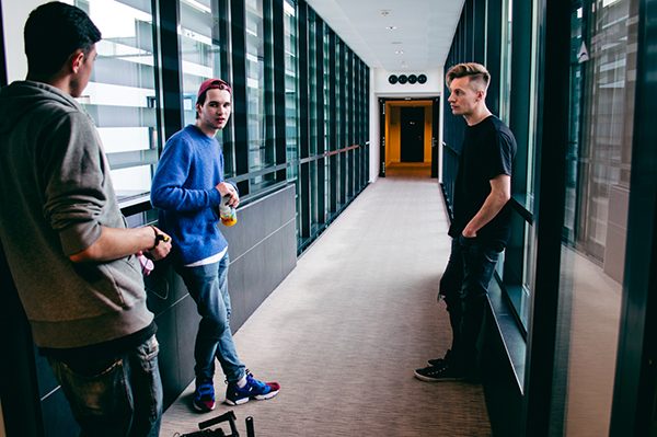 backstage_chyba nam_2_Stubyshit